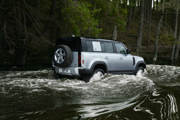544bebd0-2020-land-rover-defender-90-110-4