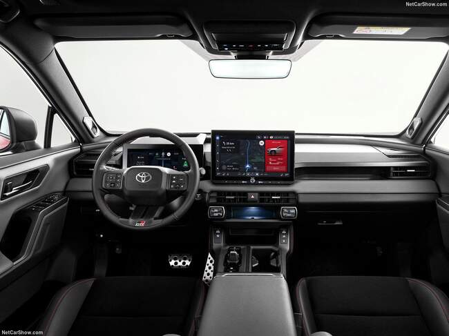 رونمایی تویوتا از نسل جدید RAV4 