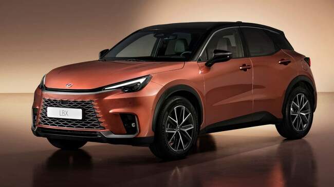 لکسوس LBX معرفی شد