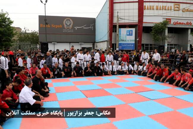 همایش پیاده‌روی خانوادگی و دوچرخه سواری در میاندوآب برگزار شد