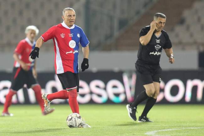 اولین بازی در ورزشگاه آزادی نونوار شده با دیدار دوستانه منتخب ۹۸ و سر