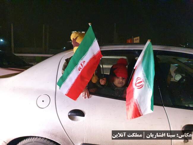 شادی هموطنان بعد از صعود زودهنگام تیم ملی ایران به جام جهانی ۲۰۲۲