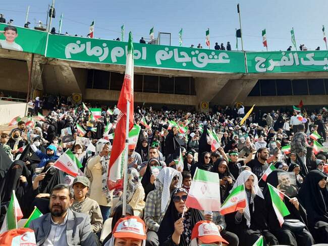 اجتماع ۱۰۰ هزار نفری «سلام فرمانده» در ورزشگاه آزادی تهران