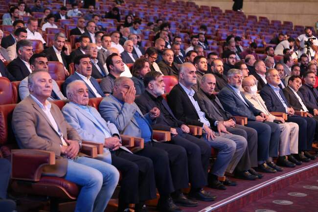 ناراحتی، عصبانیت و قهر مسئولین فیفا حاصل کار رونمایی چندساعته کاپ جا