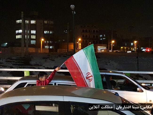 شادی هموطنان بعد از صعود زودهنگام تیم ملی ایران به جام جهانی ۲۰۲۲