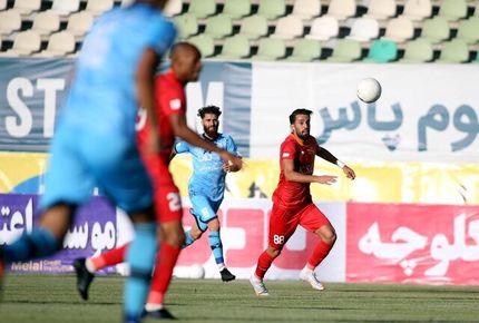 فولاد نکونام، در دقایق تلف شده پیکان را شکست داد
