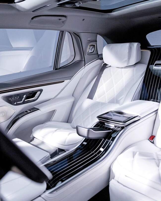 مرسدس بنز لوکس EQS SUV Maybach معرفی شد