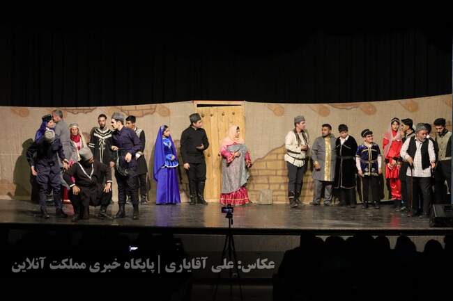 نمایش طنز ترکی «قره پاپاق لوطوسو»