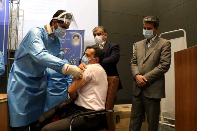 آغاز واکسیناسیون سراسری کرونا در آذربایجان‌غربی