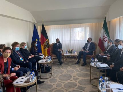 سیاست قطعی دولت جدید "ایران" گره نزدن اقتصاد داخلی به برجام است