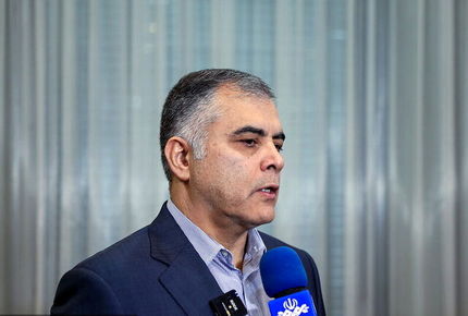 وزیر نفت: سرگردانی ۴۰ میلیون بشکه نفت ایران روی آب‌ کذب است