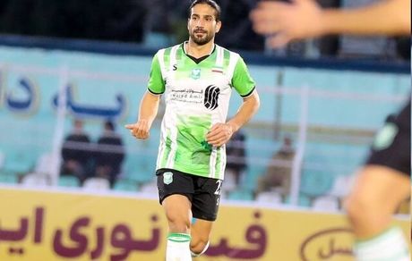 مدافع فصل گذشته خیبر خرم‌آباد، پرسپولیسی شد / واکنش هاشمیان به این نقل و انتقالات