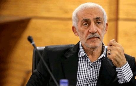 حمله محمد دادکان به تاج و وزارت ورزش 