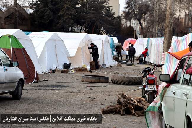 ادامه روزهای اسکان زلزله‌زدگان خوی در چادر
