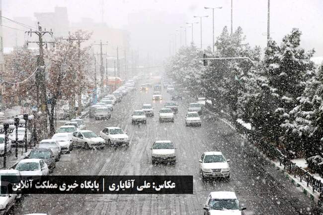 طراوت زمستانی ارومیه با اولین برف سال / تصاویر