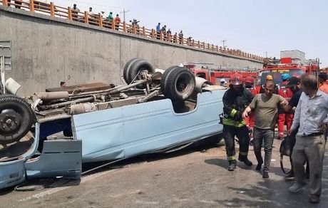 واژگونی مینی بوس در مشهد، هفت مصدوم بر جای گذاشت