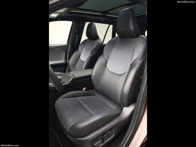 رونمایی تویوتا از نسل جدید RAV4 