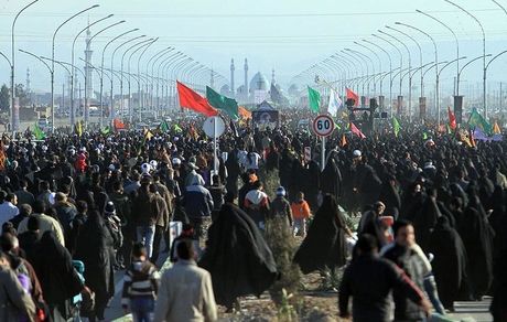 بیش از ۱۰ هزار زائر اربعین دچار گرمازدگی و سردرد شدید شدند