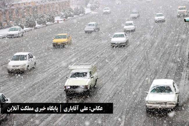 طراوت زمستانی ارومیه با اولین برف سال / تصاویر
