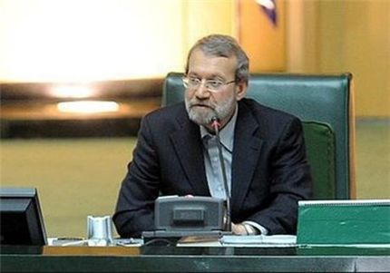 لاریجانی: کمیسیون بودجه درآمد حاصل از افزایش قیمت بنزین را بررسی کند