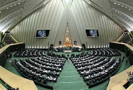 روزنامه شرق: تعویق برگزاری کنکور چه ربطی دارد به مجلس؟
