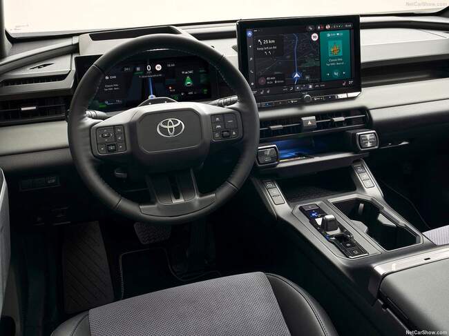 رونمایی تویوتا از نسل جدید RAV4 