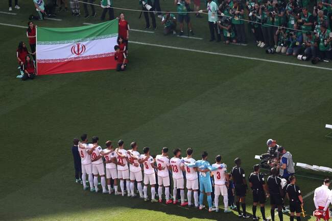 جام جهانی: بازی ایران و ولز از دید لنز دوربین‌ها