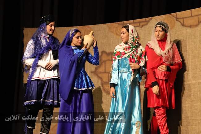 نمایش طنز ترکی «قره پاپاق لوطوسو»