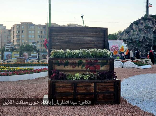 دوازدهمین جشنواره گل‌های ارومیه آغاز شد + تصاویر