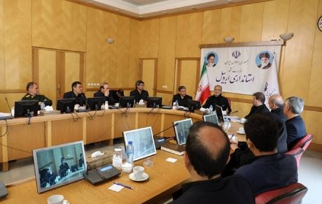 تاکید رئیس جمهور بر پرورش نسل جوان بر پایه ایمان، دانش و روحیه ایثار / پزشکیان: موفقیت در جنگ مدیون وحدت بود