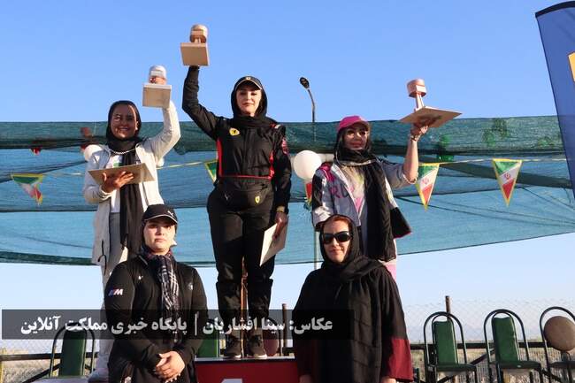 مسابقات اتومبیلرانی کشوری درگ در ارومیه برگزار شد