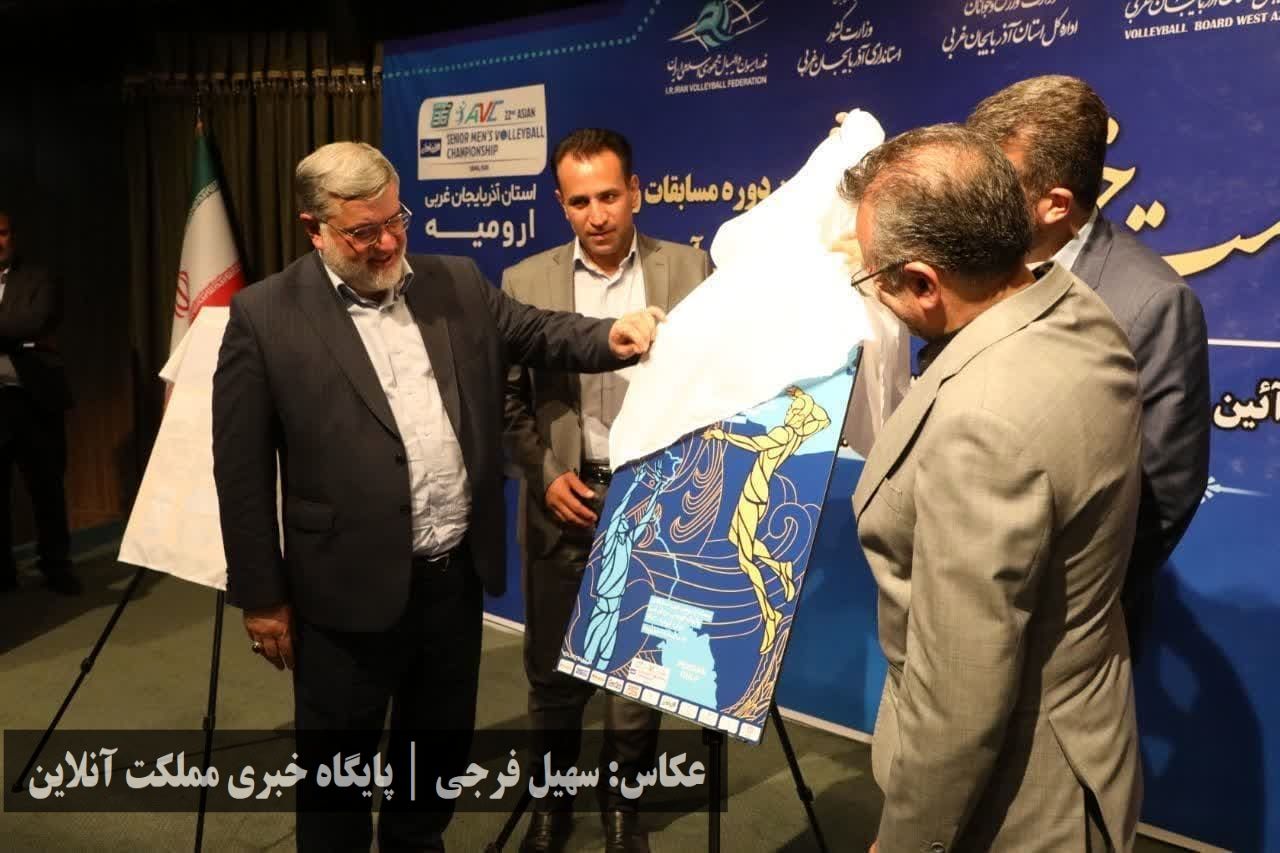 حضور پرتعداد خبرنگاران آذربایجان‌غربی در نشست خبری والیبال قهرمانی مردان آسیا در روز خبرنگار