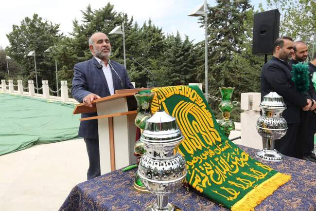 آیین “ اهتزاز بزرگ‌ترین پرچم رضوی کشور 