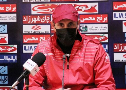 سرمربی پرسپولیس: از بازیکنان پیکان می‌خواهم با همه توان مقابل ما بازی کنند