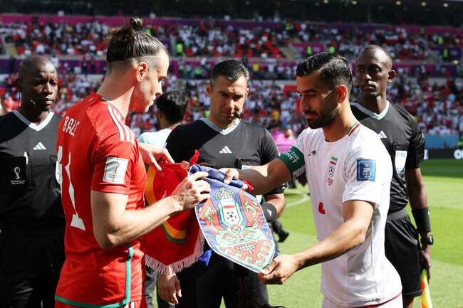 جام جهانی: بازی ایران و ولز از دید لنز دوربین‌ها