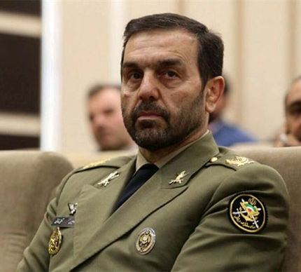 روز ارتش بصورت خودرویی برگزار می‌شود