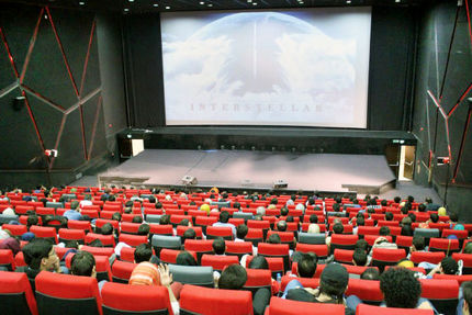 سرانجام تعداد مخاطبان فیلم‌های اکران نوروزی سینما به یک میلیون نفر رسید/ «سگ‌بند»  در صدر فروش