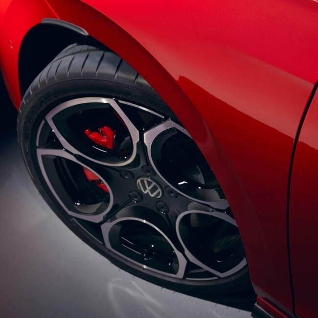 فولکس واگن، خودروی Golf Mk8.5 را معرفی کرد