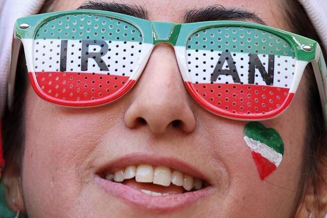 جام جهانی: بازی ایران و ولز از دید لنز دوربین‌ها