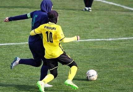شکست شاگردان ایراندوست در آغاز لیگ برتر فوتبال زنان/ انزلی‌چی‌ها بردند