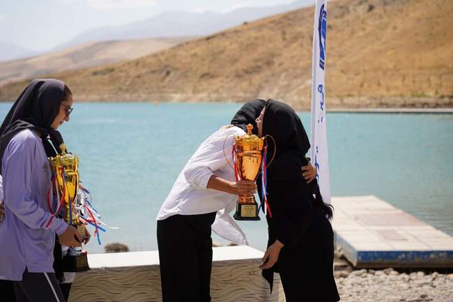 تیم آذربایجان‌غربی قهرمان اولین دوره مسابقات روئینگ قهرمانی جوانان