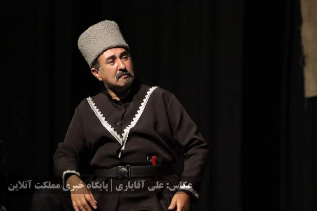 نمایش طنز ترکی «قره پاپاق لوطوسو»