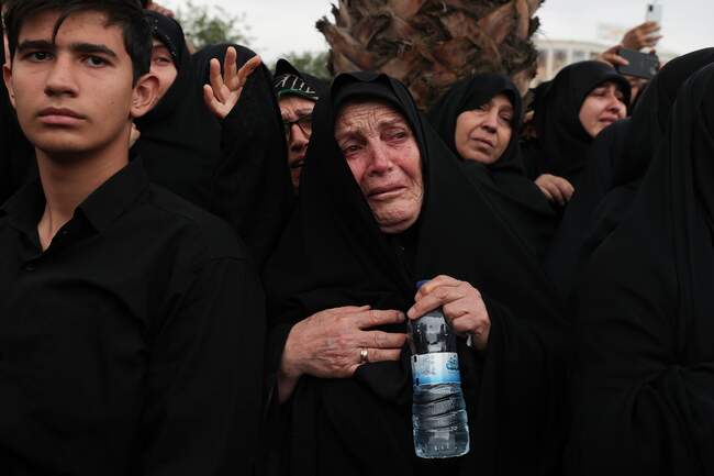 پیکر رئیس جمهور شهید در قم تشییع شد