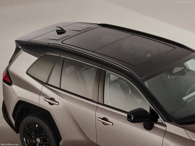 رونمایی تویوتا از نسل جدید RAV4 