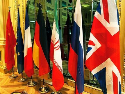 ادعای رسانه آمریکایی: توافق با ایران چند مرحله است