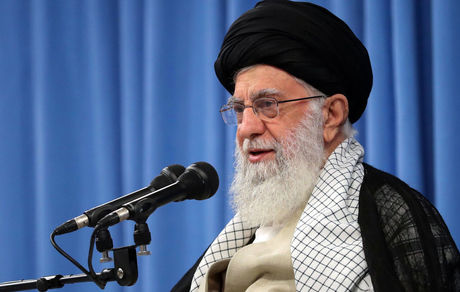 واکنش توییتری دفتر حفظ و نشر آثار حضرت آیت الله العظمی خامنه ای به ناآرامی های اخیر عراق