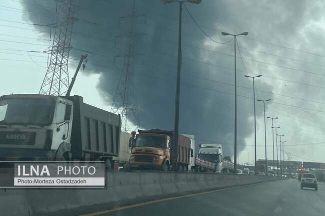 تصاویری از شروع انفجار بندر شهید رجایی تا تلاش برای خاموشی آتش