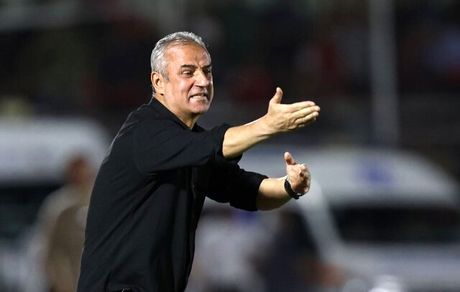 سرمربی ترک پرسپولیس جدا می‌شود؟