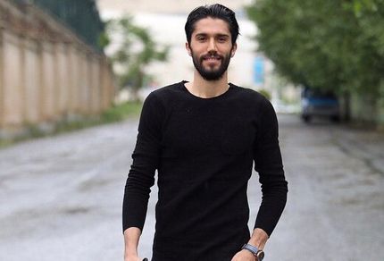 واکنش سیدحسین حسینی به پاک کردن عکس‌های اینستاگرامش/ عکس