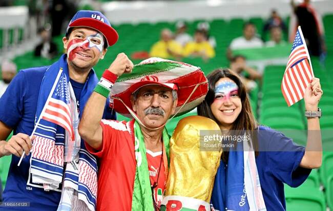 جام جهانی: تصاویر حاشیه‌ای از بازی ایران و آمریکا